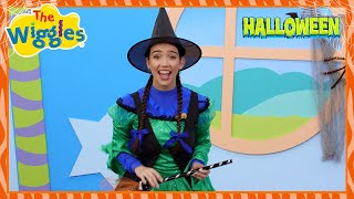 Video thumbnail of "Dressing Up for Halloween 👻🧛 Fun Kids Costume Party Song 🎃 The Wiggles"