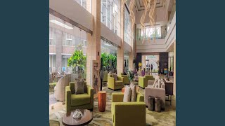 Vivacious Backdrops for Hotel Happy Hour
