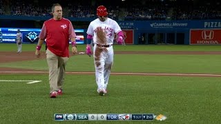 SEA@TOR: Pearce exits after double with an injury
