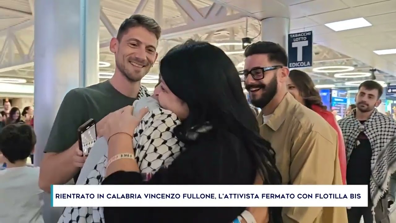 RIENTRATO IN CALABRIA VINCENZO FULLONE, L'ATTIVISTA FERMATO CON FLOTILLA BIS