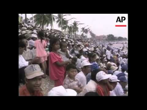 CAMBODIA: TONLE SAP RIVER - REVERSAL FLOW