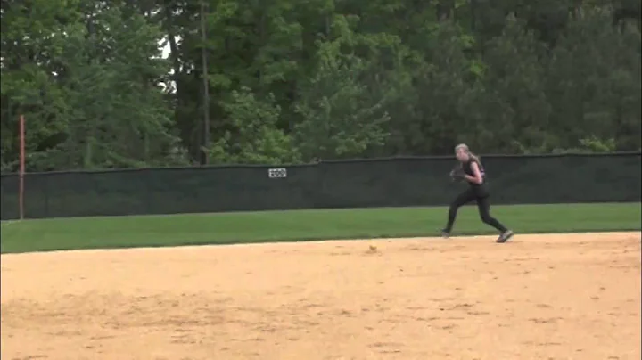 Samantha Quinn - Infield - www.playinschool...