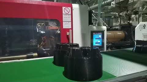 Injection robot , robot arm, injection molding machine manipulators can improve production efficient