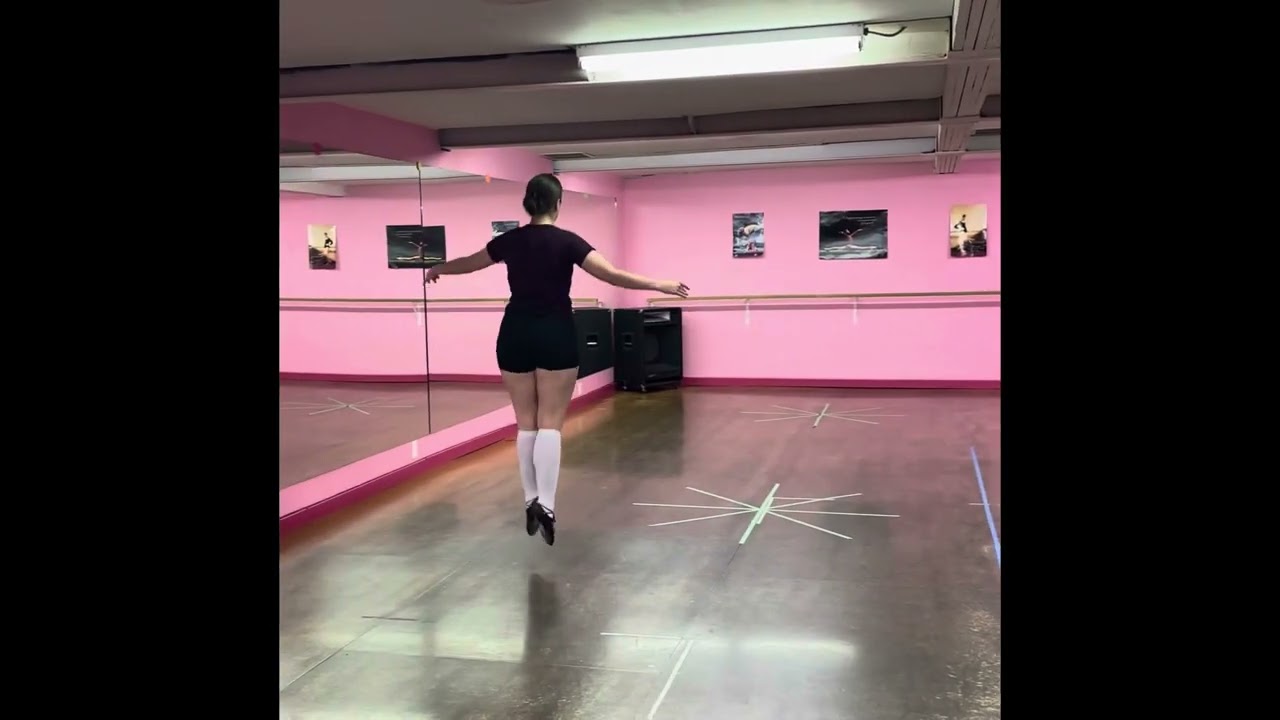 Sadie Simpson Honour Dance - 2nd Step - YouTube