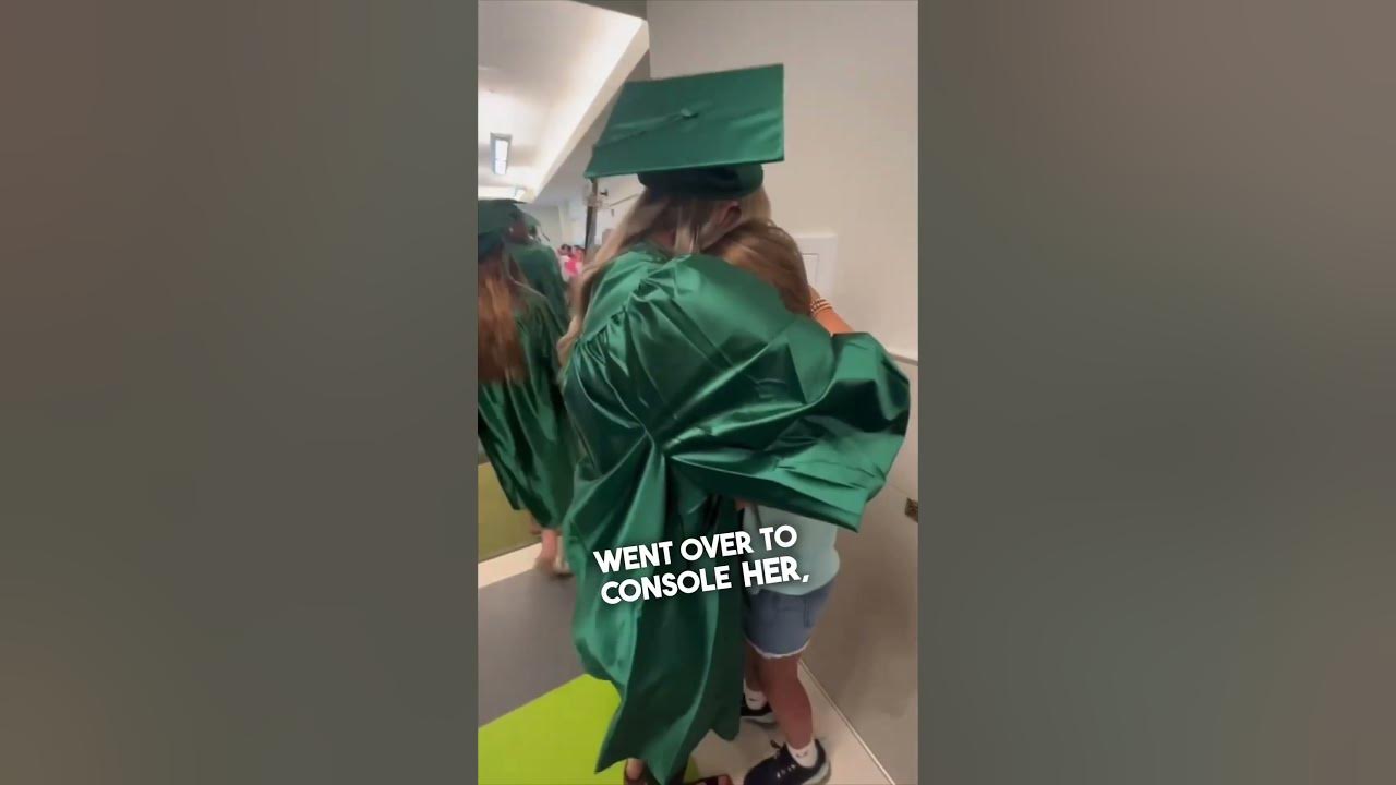 Little sister gets emotional seeing her big sister graduate high school 🥹