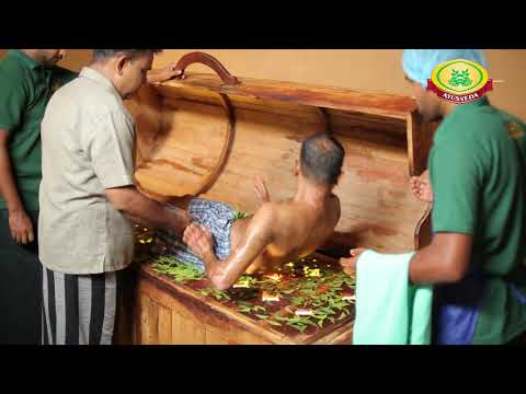 Video: How To Steam Brooms In A Bath