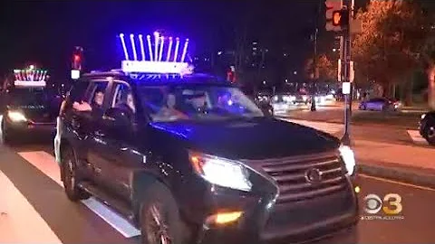 2022 Parade of Lights illuminates Center City