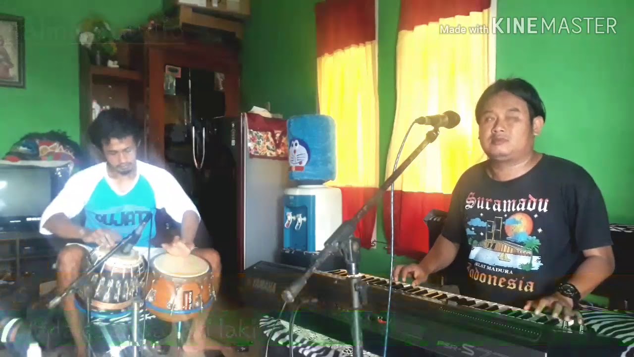 Tidak semua laki laki (cover) aris kantong