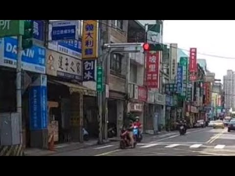 電動車也出了滑胎版本～ 桃園夜市前面那條每天都有不一樣的畫面