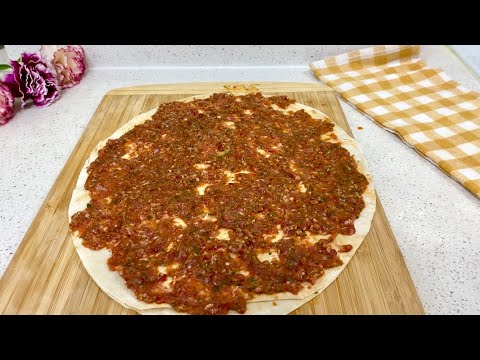 HAMUR AÇMADAN YAPILABİLİCEK EN PRATİK TARİF ???? Lezzetine Bayılıcaksınız Lahmacum Nasıl Yapılır ????