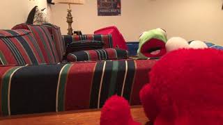 Kermit and Elmo play hide and seek