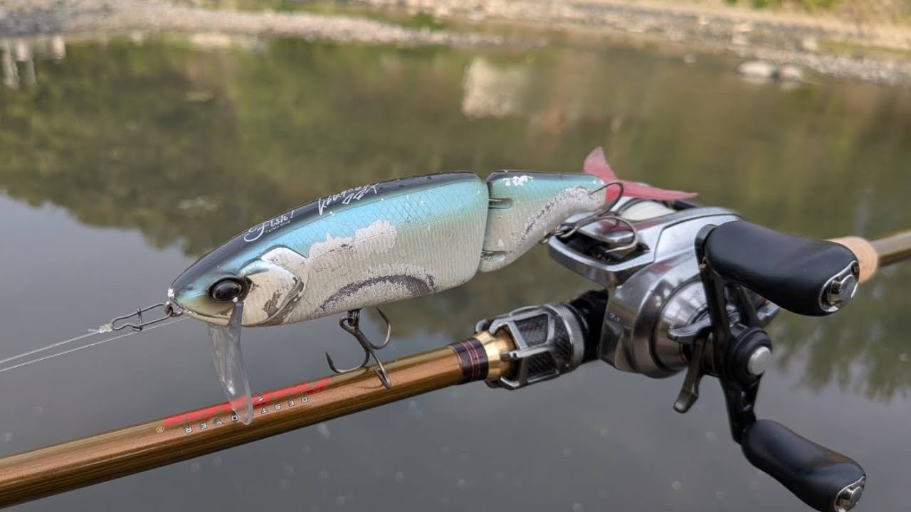 【バス釣り】タイニークラッシュの水中ドックウォークが釣れすぎる。ビッグベイト初心者でも釣れる使い方を実釣しながら解説します。【爆釣ルアー】【DRT】【おすすめルアー】
