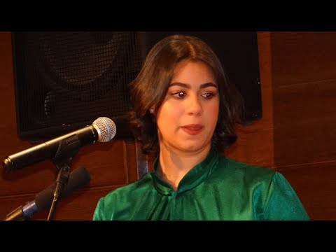 بسملة كمال تغنى دليلى احتار ياريتك حلم فى جفوني أنام وألقاك وأعيش وياك وآخر طيف أشوفه أنت