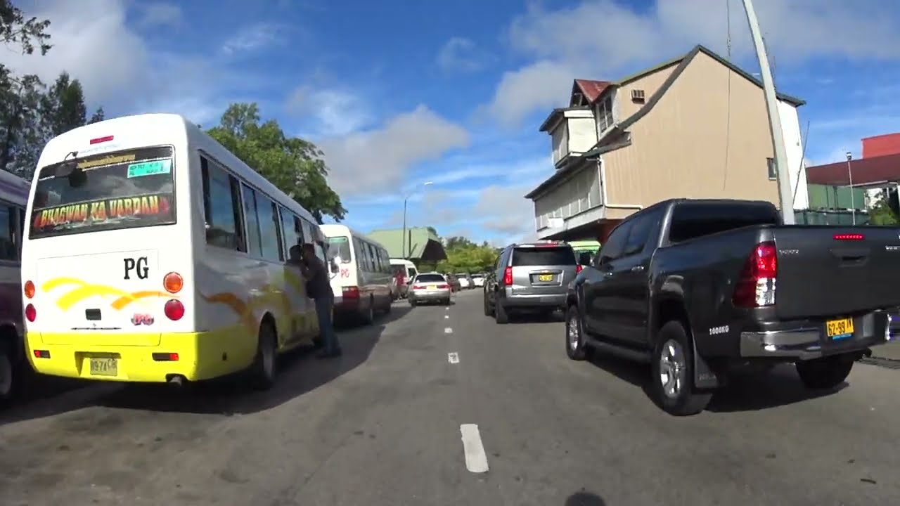 SURINAME - Waterkant - Saramaccastraat