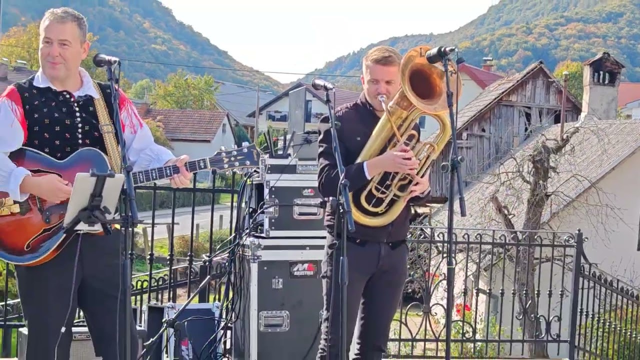 Tini Lesjak in Fantje iz Oplotnice- Na Plesu (Tine Lesjak) 