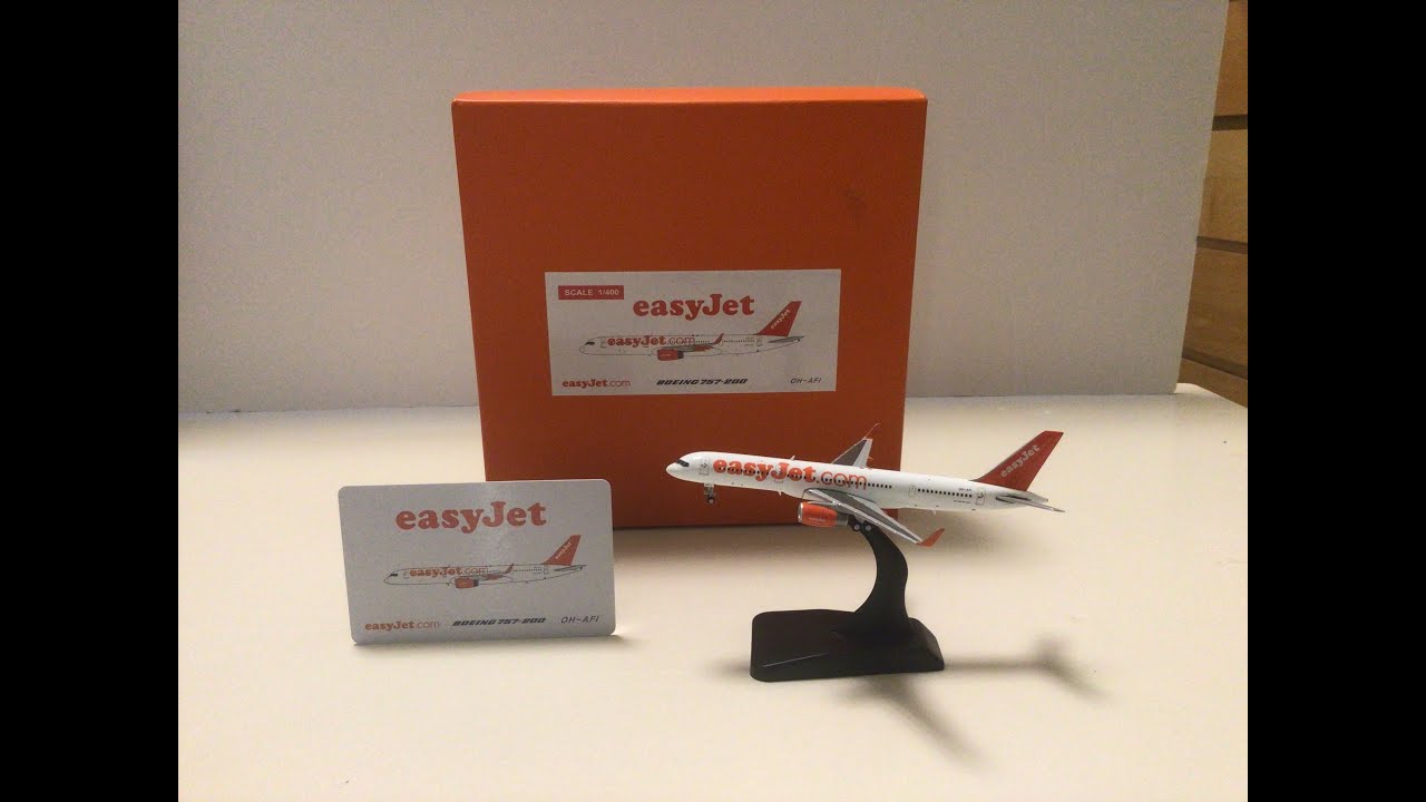 Boeing 757-200 Easy Jet 1/400 scale unboxing  