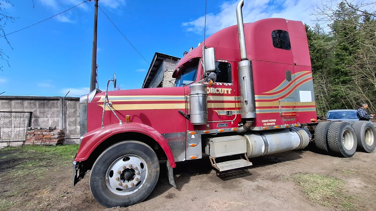 Freightliner Classic FLD 132 XL / Caterpillar  C15