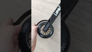Трюковой самокат limit чёрного цвета