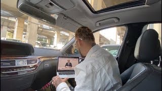 元NHKアナウンサー登坂 淳一氏がSHOのヤクブーツはやめろの詩を読み上げました。