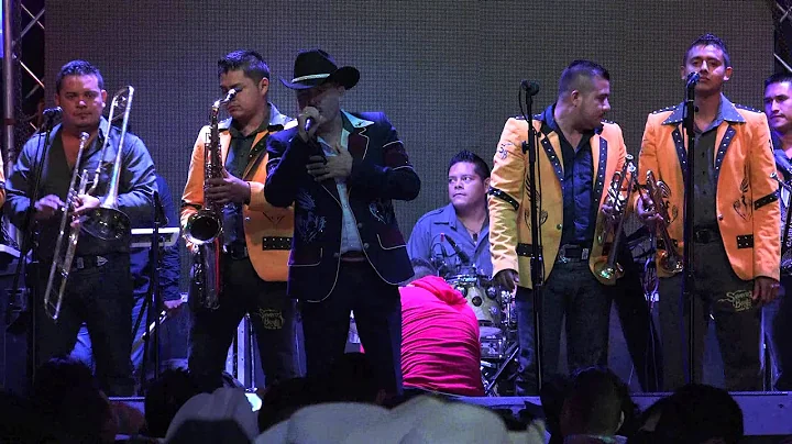 Severo Benito Y Su Banda Cachas De Oro En Chicago ...