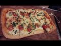 Receta de hoy: pizza por metro para todos los gustos