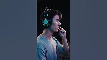 🎮 Level up your game streaming setup with the Ulanzi D200H Deck Dock! #streamer