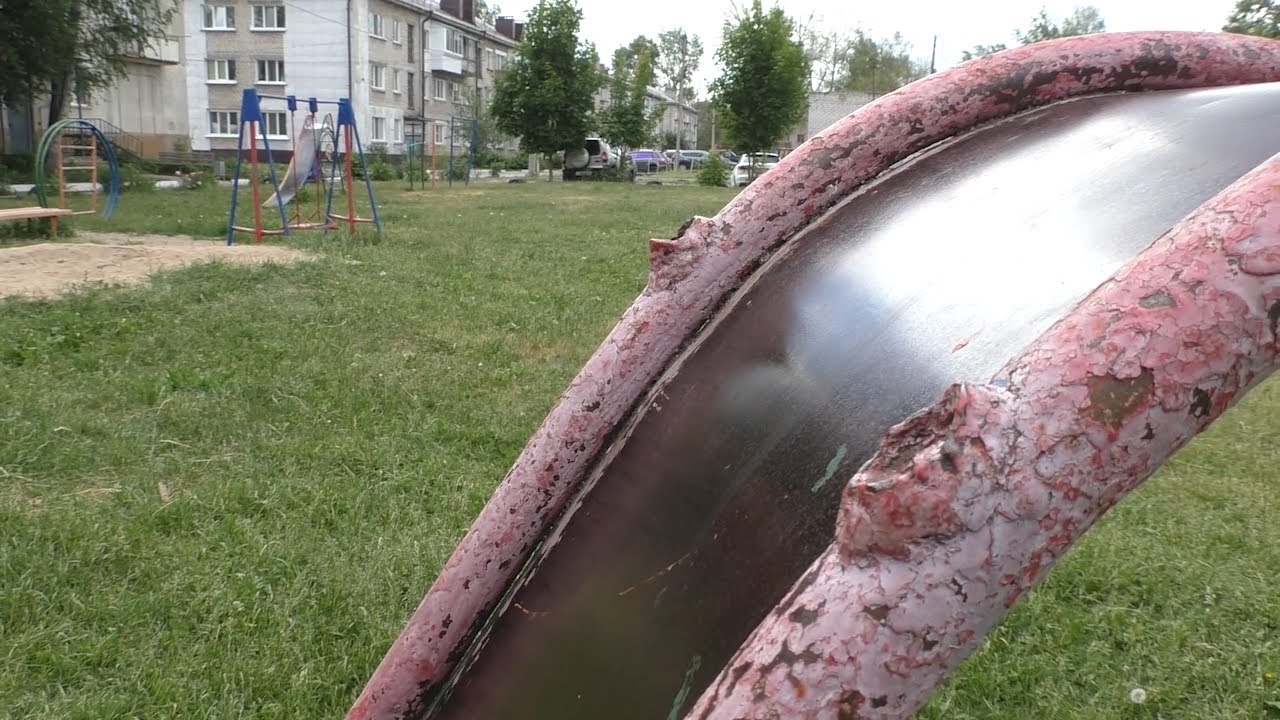 Димитровград оказался не готов к лету: заросли травы и негодные детские ...