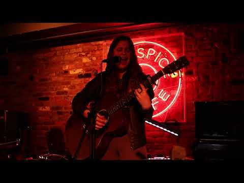 Titanic Days (Kirsty MacColl cover) - Chloe Lorentzen - Spice of Life, London 9/10/22