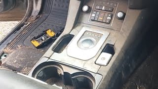 Landrover discovery 4 Centre Console removal