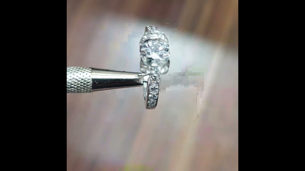 F/VS 1.00 Ct Round Diamond Ribbon Engagement Ring , Platinum , 18k Gold