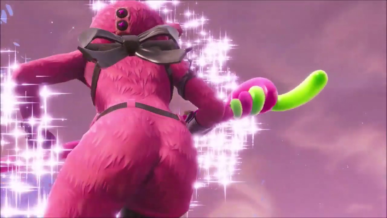 Cuddle Team Leader Performs True Heart Cuddle Team Leader Booty Showcase - ...