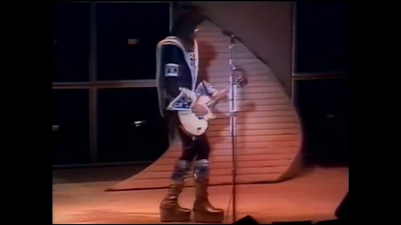 Kiss - New York Groove (Live in Sydney, 1980)