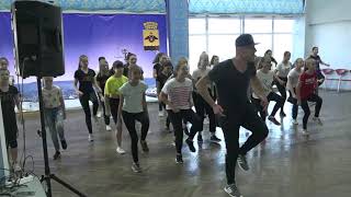 Мастер-класс. Александр Коргинов. Танцевальная разминка с использованием базовых движений хоп-хопа.