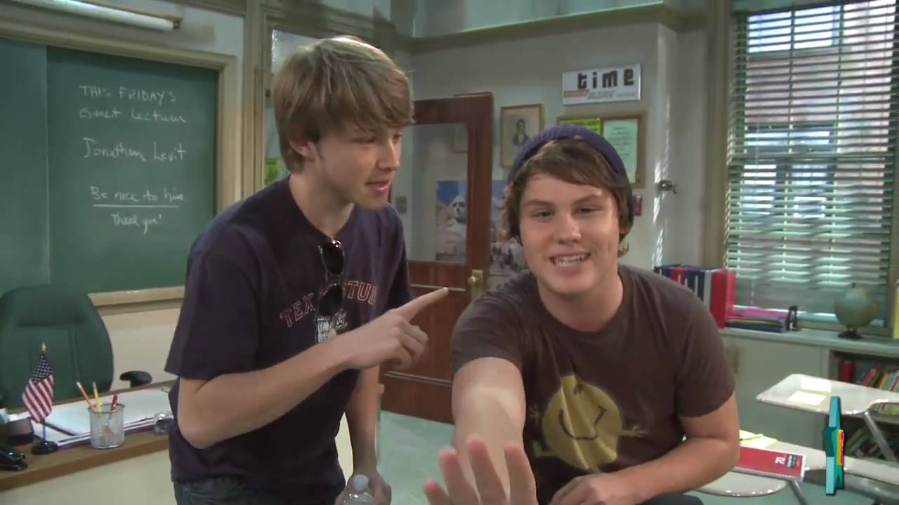 Disney and Nick Stars Sterling Knight & Matt Shively talk funny fan