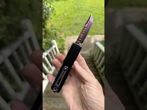 Microtech Ultratech Hellhound.