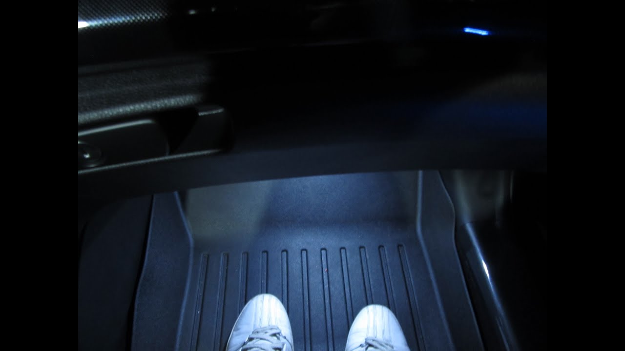 Toyota RAV4 Service Manual: Footwell light circuit Toyota RAV4 Service Manual: Footwell light circuit