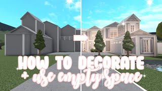 How To Decorate a Bloxburg House   Use Empty Space | How To Build a House