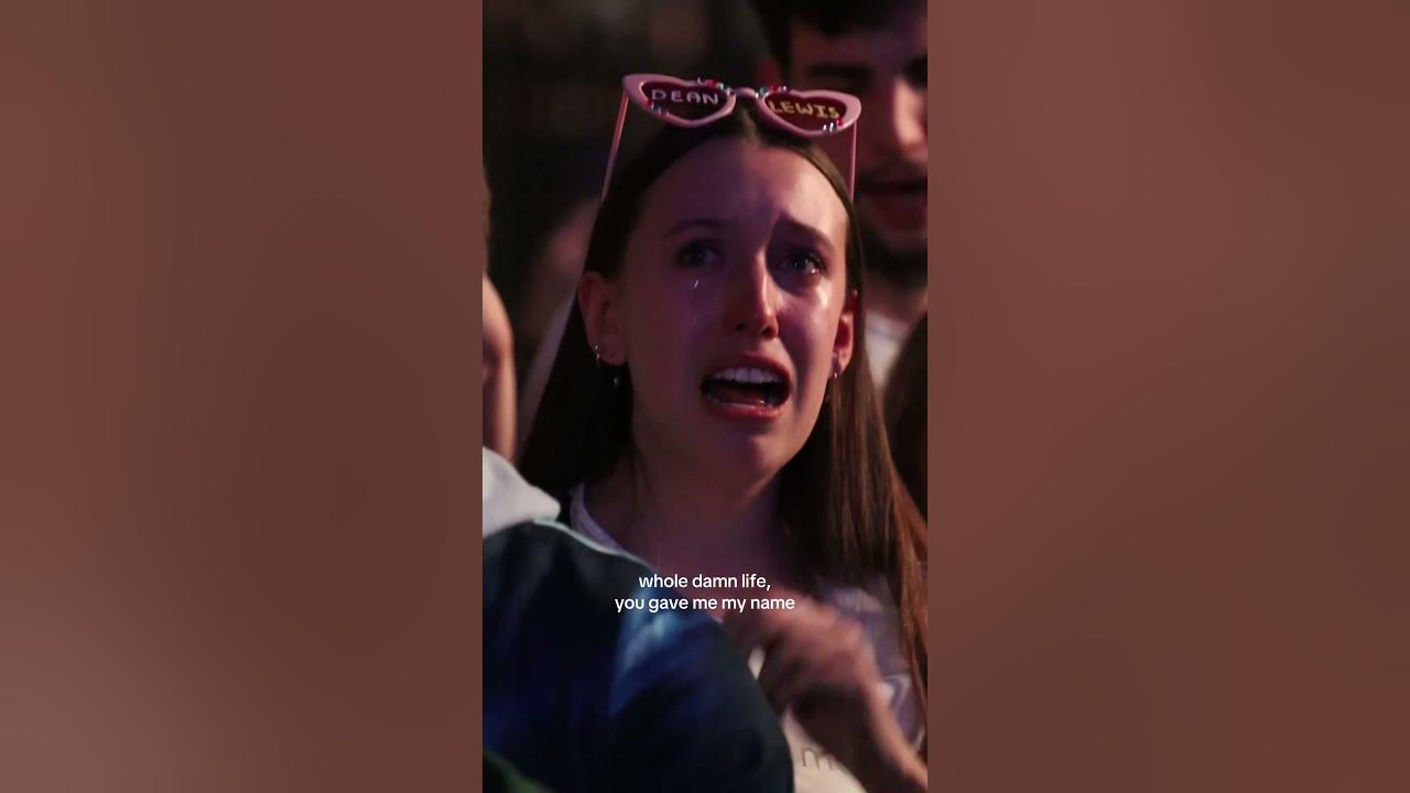 the most special emotional reaction in New York last night 😭💔
