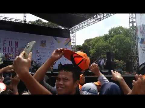 Fun Bike Walk - Konser Wali Band Nenekku Pahlawanku Fun Bike Walk - Konser Wali Band Nenekku Pahlawanku