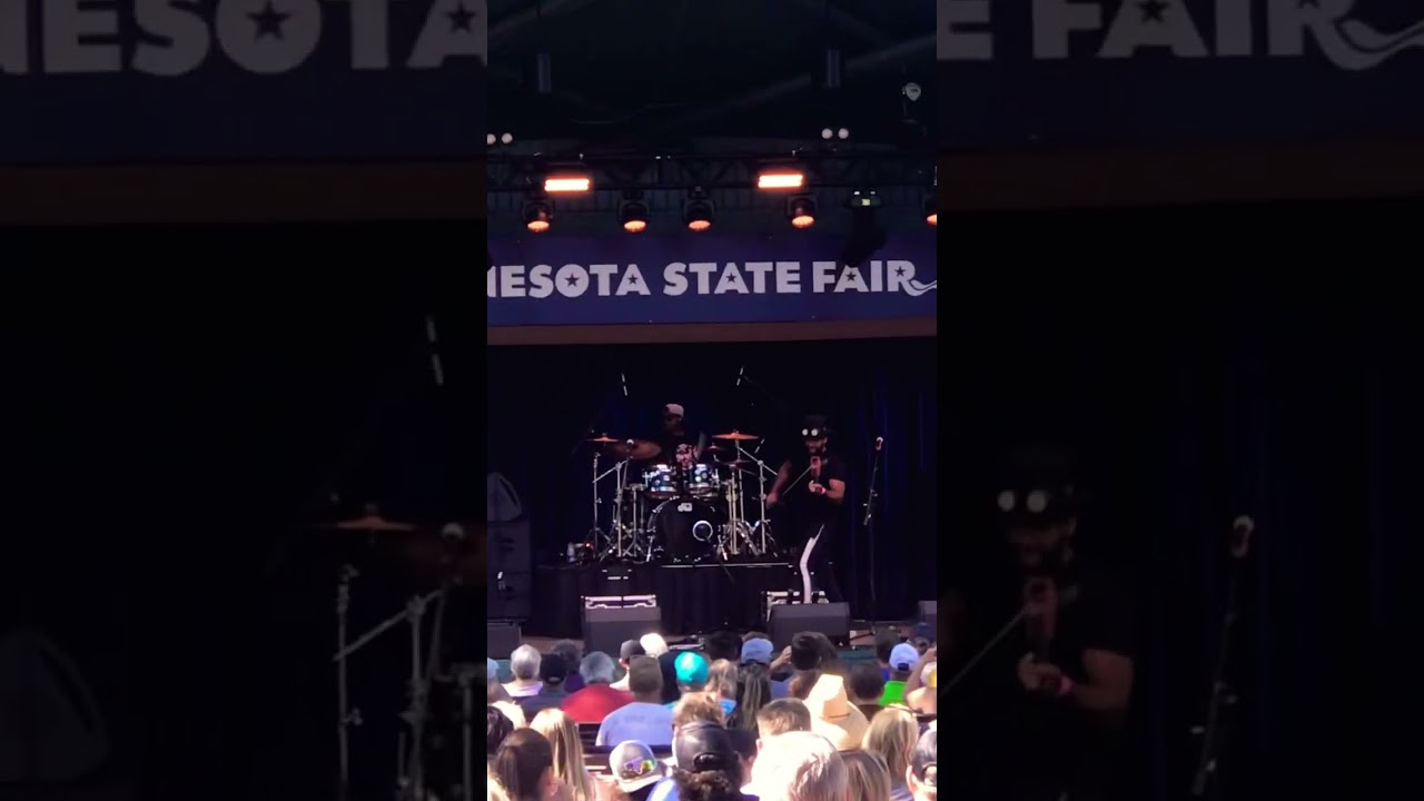 B2wins Live At The Minnesota State Fair 2022, The Violin Solo Is Amazing