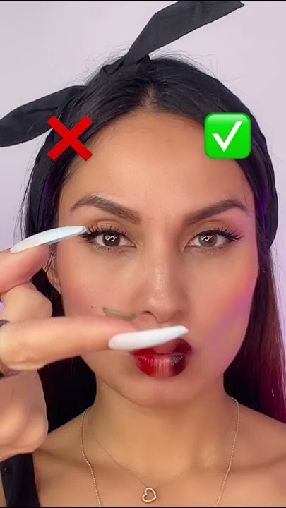 How to Put in Contacts for Beginners π  #Shorts