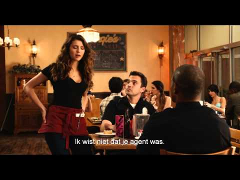 Let's Be Cops | Officiële trailer 1 | Nederlands ondertiteld | 14 augustus in de bioscoop