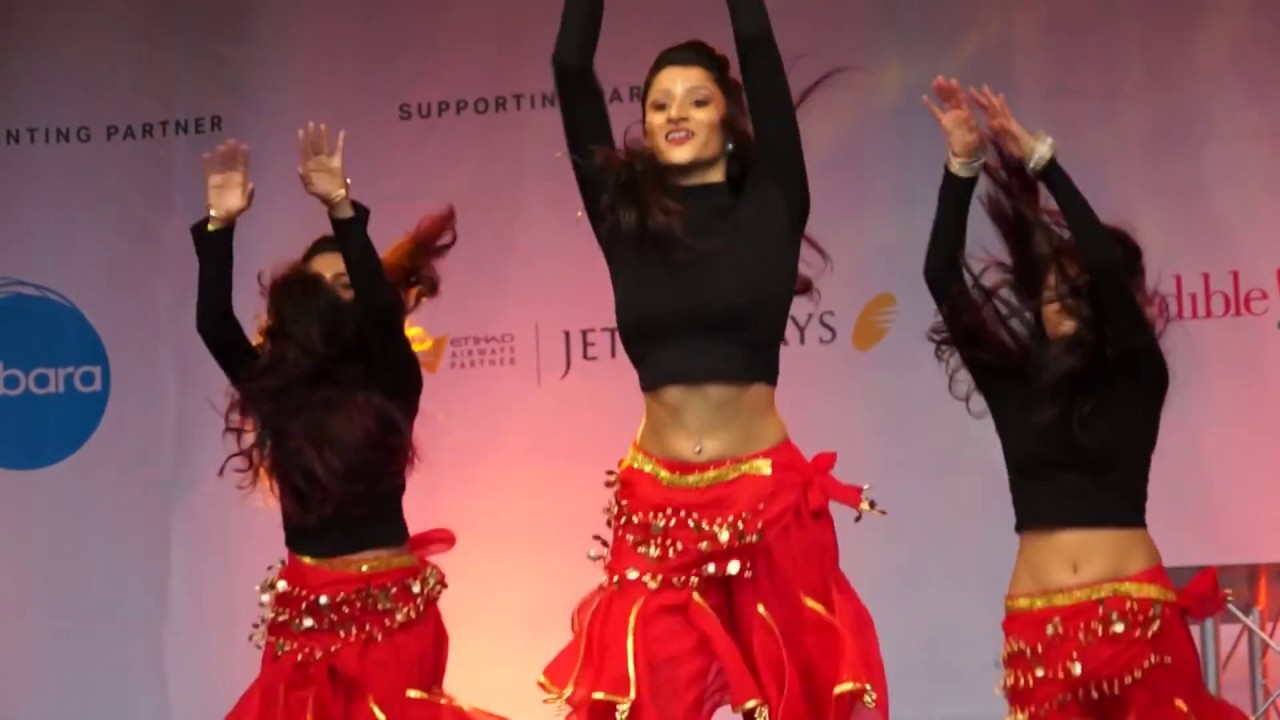 AK Bollywood Dance   Diwali on the Square 2016