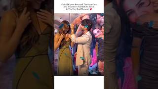 Shahid Kapoor Returns Kriti Sanon’s Sweet Gesture ❤️ #kritisanon #shahidkapoor #viralshort