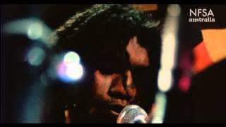 Download lagu Wrong Side of the Road - Clip