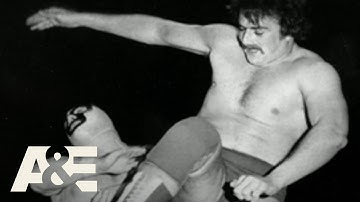 Jake "The Snake" Roberts Reflects on his Signature Move--"Biography: WWE Legends"