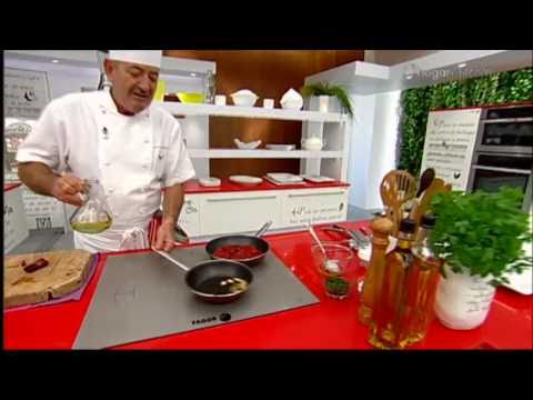 Karlos Arguiñano en tu cocina: Merluza con panaderas y piquillos