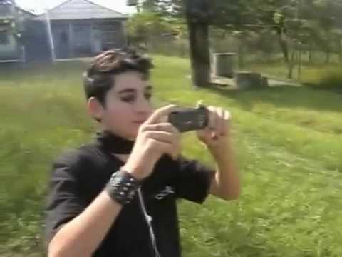 სოფლელი სატანისტი-როკერი კახა