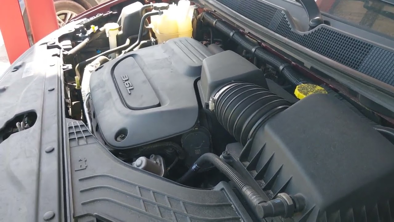 Звук мотора Chrysler ERF 3.6L (ERF) от 2019 Chrysler Pacifica Touring L 2C4RC1BG1KR650091