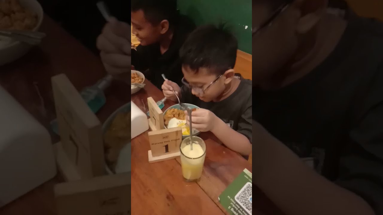 Warung Italy Di GKB Gresik 